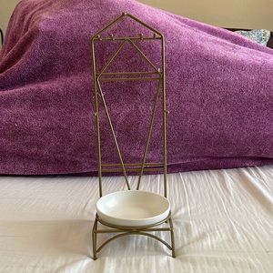 Small jewelry holder; minor aesthetic flaws as pictured